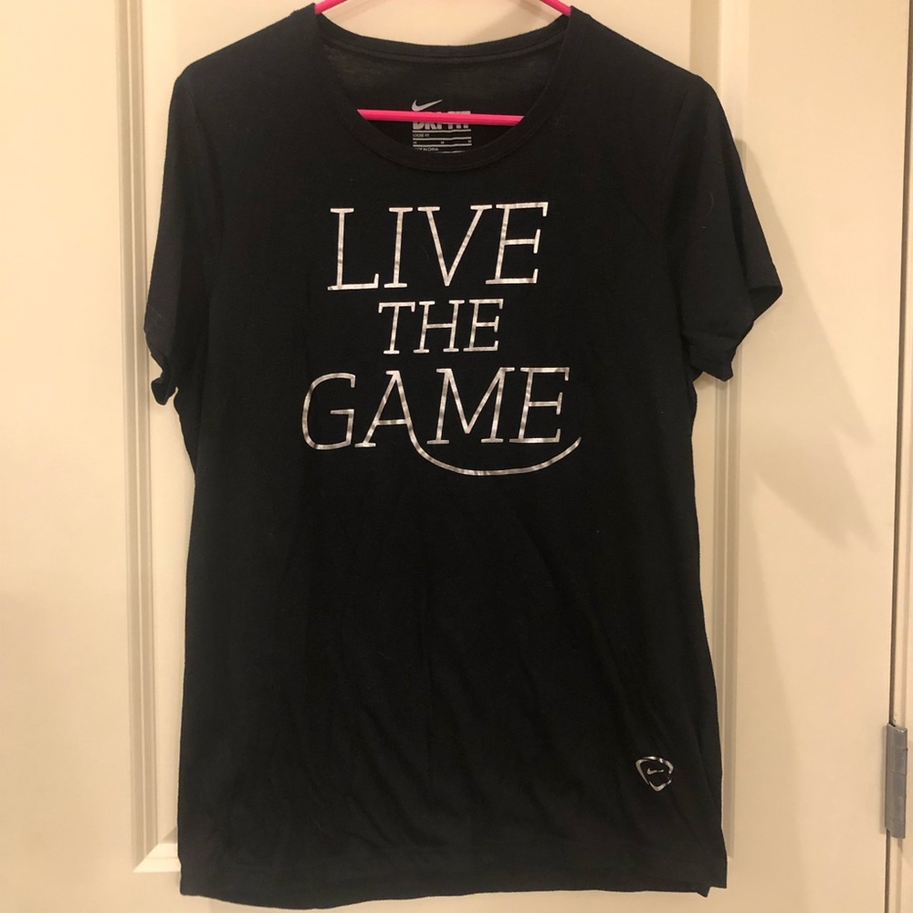 Black Nike Graphic Tee